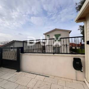 ISTRA, BARBAN - Potpuno opremljena novogradnja s bazenom