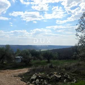 ISTRA, BUJE - Građevinsko zemljište s panoramskim pogledom