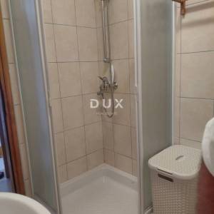ISTRA, DUGA UVALA - Prilika: stan 75m2 u prizemlju s terasom udaljen samo 520m od mora