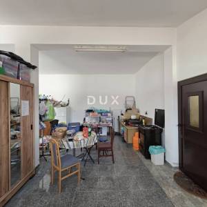ISTRA, GALIŽANA – Apartmanska vila s maslinikom, krovnom terasom i panoramskim pogledom na more i Brijune