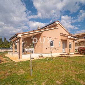 ISTRA, GALIŽANA - Niskoenergetska kuća s vrtom