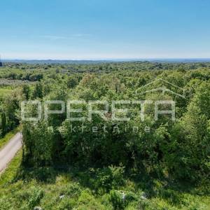 Istra, – Građevinsko zemljište Lovreč te 832 m² s pogledom na more