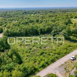 Istra, – Građevinsko zemljište Lovreč te 832 m² s pogledom na more