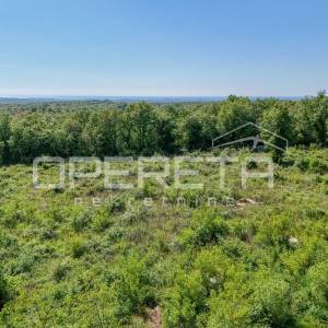 Istra, – Građevinsko zemljište Lovreč te 832 m² s pogledom na more