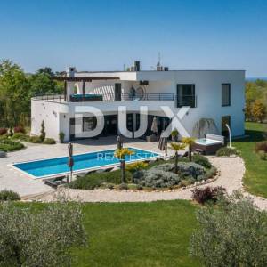 ISTRA, JURŠIĆI- Ekskluzivna bezvremenska vila u srcu Istre