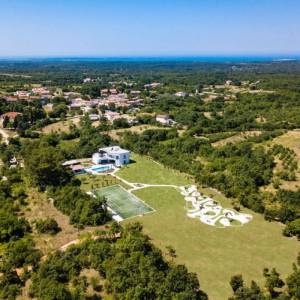 ISTRA, JURŠIĆI- Ekskluzivna bezvremenska vila u srcu Istre