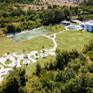 ISTRA, JURŠIĆI- Ekskluzivna bezvremenska vila u srcu Istre