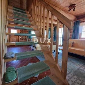 ISTRA, KAŠTELIR - Kuća s pogledom na more