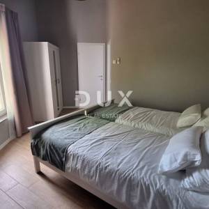 ISTRA, KRNICA - Moderna kuća s bazenom u blizini mora