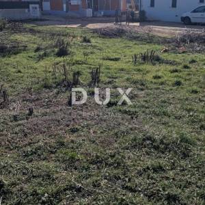 ISTRA, KRNICA (okolica Marčane) - građevinsko zemljište s pravomoćnom dozvolom i projektom, odmah spremno za gradnju!