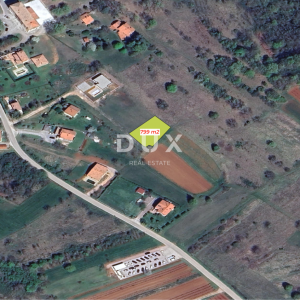 ISTRA, LABIN - Atraktivno građevinsko zemljište ispred poljoprivredne zone