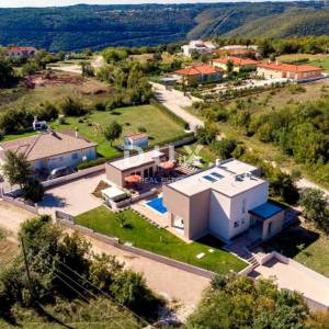 ISTRA, LABIN - Kuća s bazenom i wellnessom