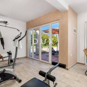ISTRA, LABIN - Kuća s bazenom i wellnessom