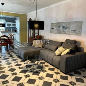 ISTRA, LABIN - Kuća s bazenom na mirnoj lokaciji 