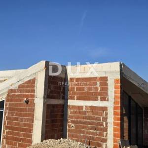 ISTRA, LABIN - Luksuzna novogradnja s bazenom