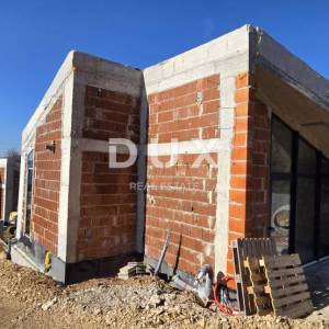 ISTRA, LABIN - Luksuzna novogradnja s bazenom
