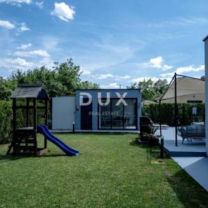 ISTRA, LABIN - Moderna prizemnica s bazenom u blizini centra