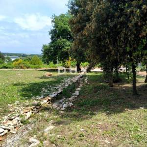 ISTRA, LIŽNJAN - Zemljište s građevinskom dozvolom u blizini mora