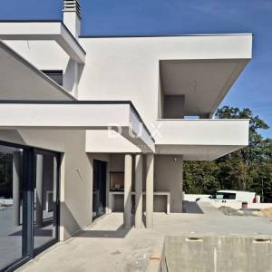 ISTRA, MARČANA - Moderna kuća s bazenom