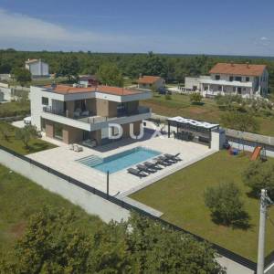 ISTRA, MARČANA – Nova moderna vila s bazenom u mirnom okruženju