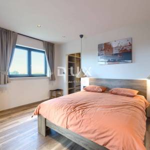 ISTRA, MARČANA – Nova moderna vila s bazenom u mirnom okruženju