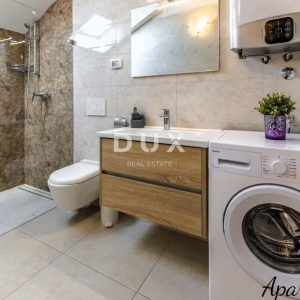 ISTRA, MEDULIN - 3 luksuzna apartmana 2. red od mora, s pogledom na more