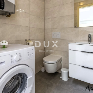 ISTRA, MEDULIN - 3 luksuzna apartmana 2. red od mora, s pogledom na more