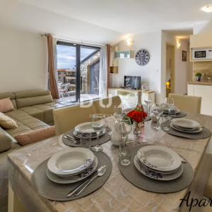 ISTRA, MEDULIN - 3 luksuzna apartmana 2. red od mora, s pogledom na more