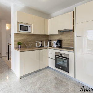 ISTRA, MEDULIN - 3 luksuzna apartmana 2. red od mora, s pogledom na more