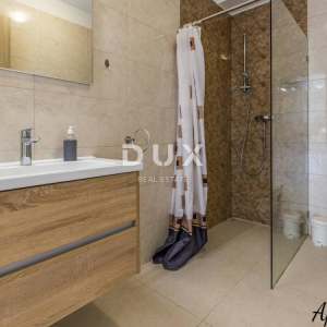 ISTRA, MEDULIN - 3 luksuzna apartmana 2. red od mora, s pogledom na more