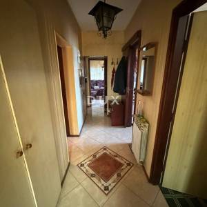 ISTRA, MEDULIN - Kuća s 3 stambene jedinice u blizini mora!