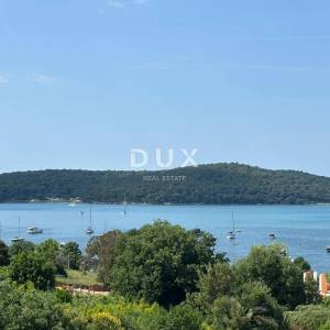 ISTRA, MEDULIN Neponovljivi obiteljski stan s panoramskim pogledom na more i bazenom! 