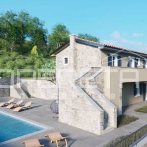 Istra, Momjan- Kuća s bazenom