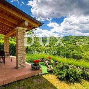 ISTRA, MOTOVUN - Rustikalna kuća s bazenom