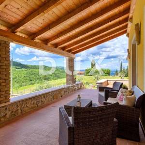 ISTRA, MOTOVUN - Rustikalna kuća s bazenom