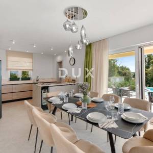 ISTRA, MOTOVUN - Vila s infinity bazenom i wellness zonom - otvoren pogled na more i okolna mjesta