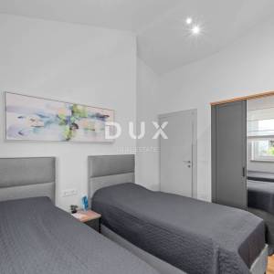 ISTRA, MOTOVUN - Vila s infinity bazenom i wellness zonom - otvoren pogled na more i okolna mjesta