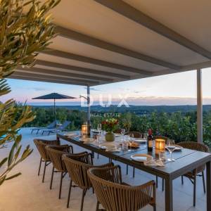 ISTRA, MOTOVUN - Vila s infinity bazenom i wellness zonom - otvoren pogled na more i okolna mjesta