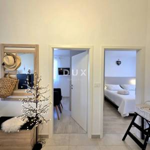 ISTRA, PEROJ - Elegantan 2SS+DB apartman s panoramskim pogledom na more, terasa, parking i potpuna opremljenost