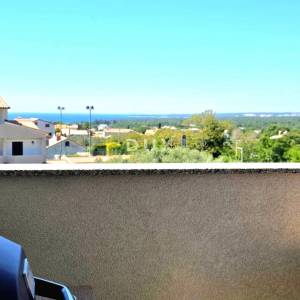 ISTRA, PEROJ - Elegantan 2SS+DB apartman s panoramskim pogledom na more, terasa, parking i potpuna opremljenost