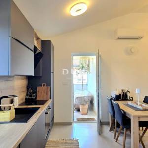 ISTRA, PEROJ - Elegantan 2SS+DB apartman s panoramskim pogledom na more, terasa, parking i potpuna opremljenost