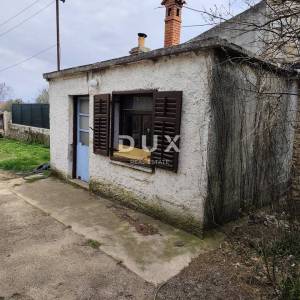 ISTRA, PERUŠKI - Kamena kuća za adaptaciju