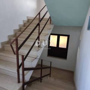 ISTRA, POREČ - Apartmanska kuća s 5 stambenih jedinica