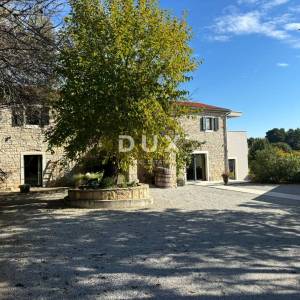 ISTRA, POREČ - Bed and breakfast na posebnoj lokaciji u blizini Poreča, rustikalni šarm i mir Istre