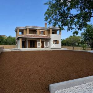ISTRA, POREČ - Kuća s bazenom i pogledom na more