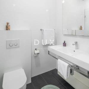 ISTRA, POREČ - Luksuzni dvoetažni stan s pogledom