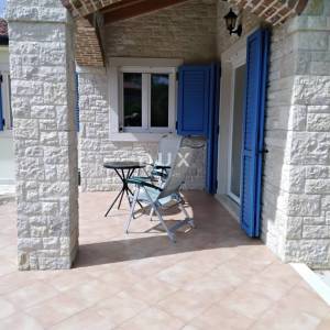 ISTRA, POREČ - Šarmantna kamena kuća s bazenom i potpunom privatnošću