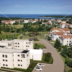 ISTRA, POREČ - Stan u prizemlju s vrtom u novogradnji, blizina plaže