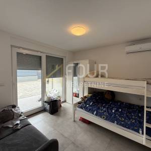 Istra, Poreč, Žbandaj, 2s+db, lođa, terasa