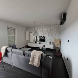 ISTRA, PULA- Dvoetažni stan 127 m2 na odličnoj lokaciji